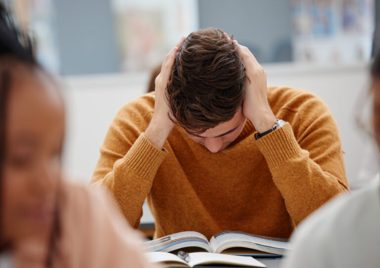 Umgang mit Prüfungsangst: Strategien zur Stressbewältigung für Schüler jeden Alters